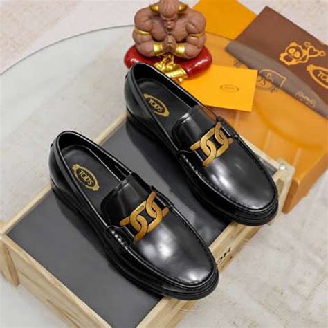 fake tods shoes|tod's shoes logo.